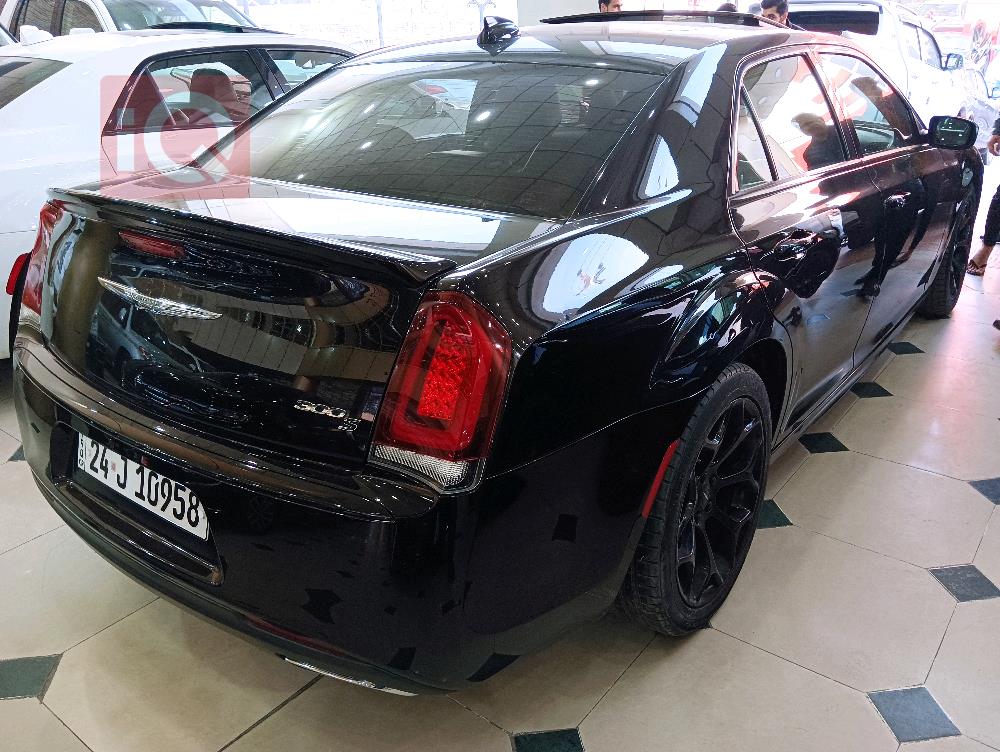 كرايسلر 300